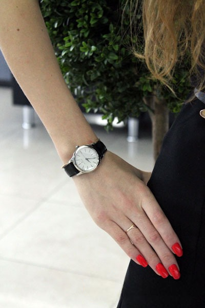 картинка Maurice Lacroix Les Classiques LC1113-SS001-330-1