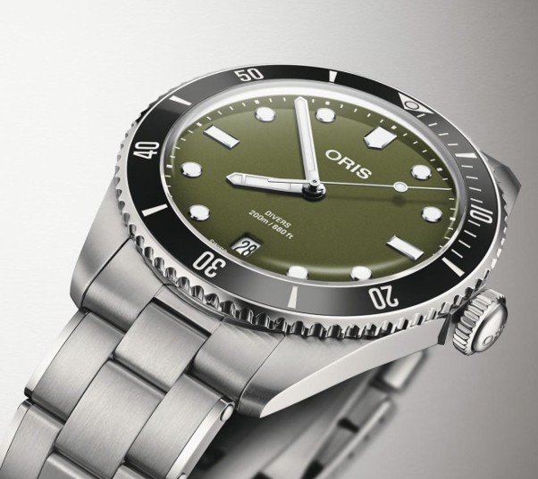 Oris Divers Date: сочетание классического дизайна и современных технологий, созданное для активной жизни
